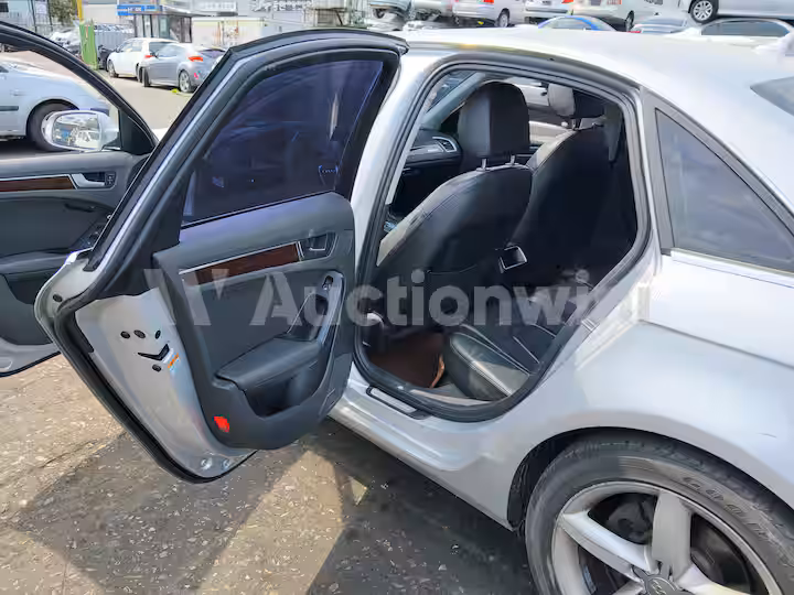 Audi A4 2010 — 49