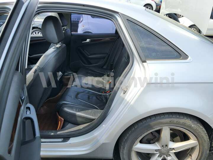 Audi A4 2010 — 50