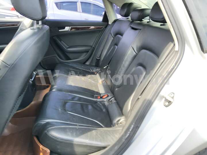 Audi A4 2010 — 51