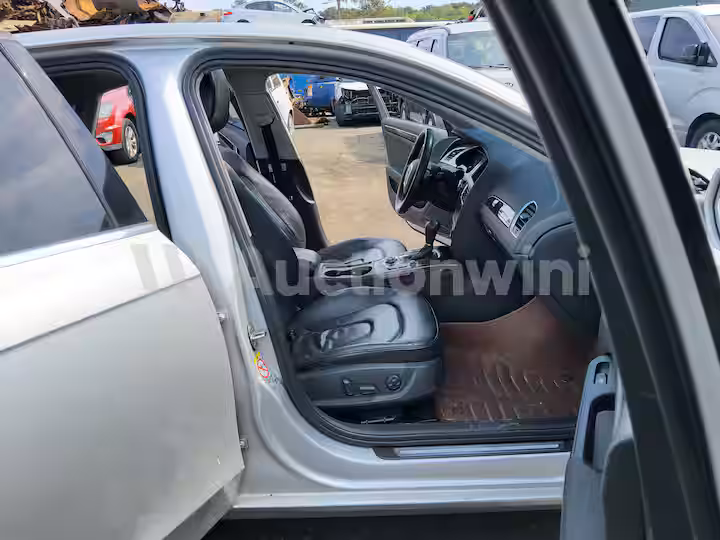 Audi A4 2010 — 60