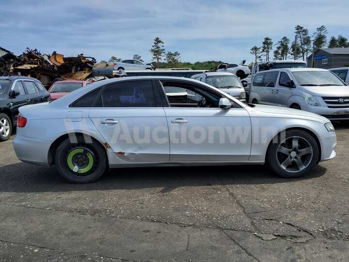 Audi A4 2010 — 7