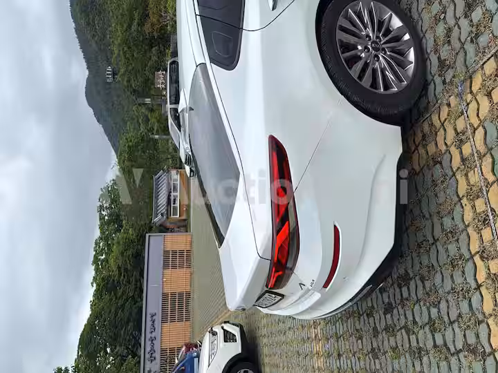 Kia K5 2018 — 2