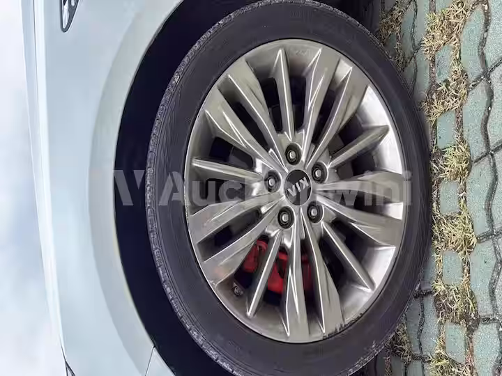 Kia K5 2018 — 9