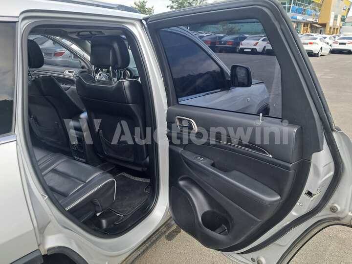 Jeep Cherokee 2013 — 37
