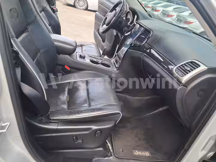 Jeep Cherokee 2013 — 40