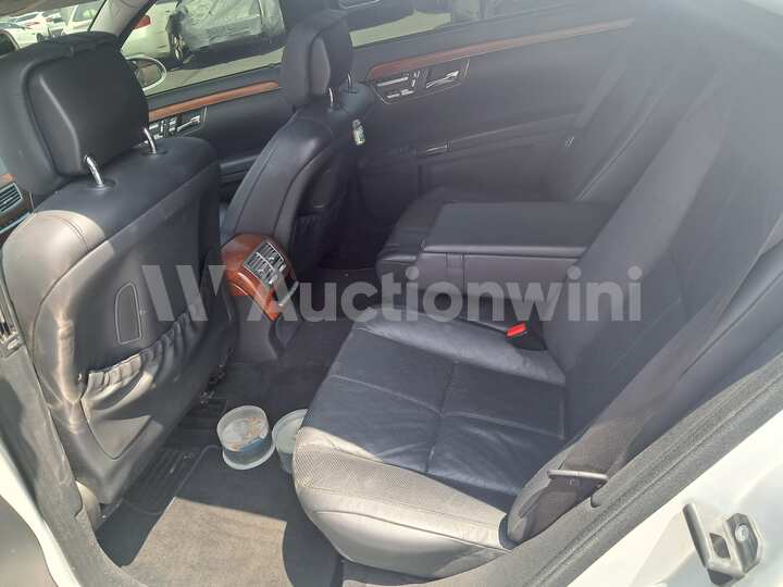 Mercedes Benz S Class 2006 — 23