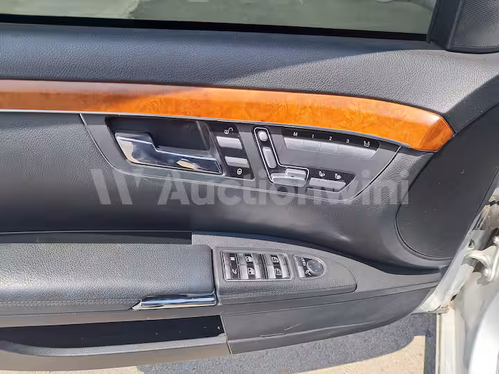 Mercedes Benz S Class 2006 — 10