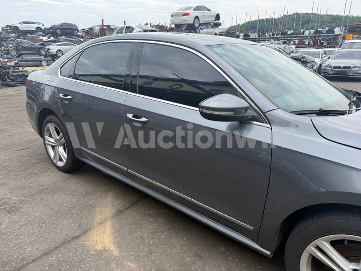 Volkswagen Passat 2014 — 17