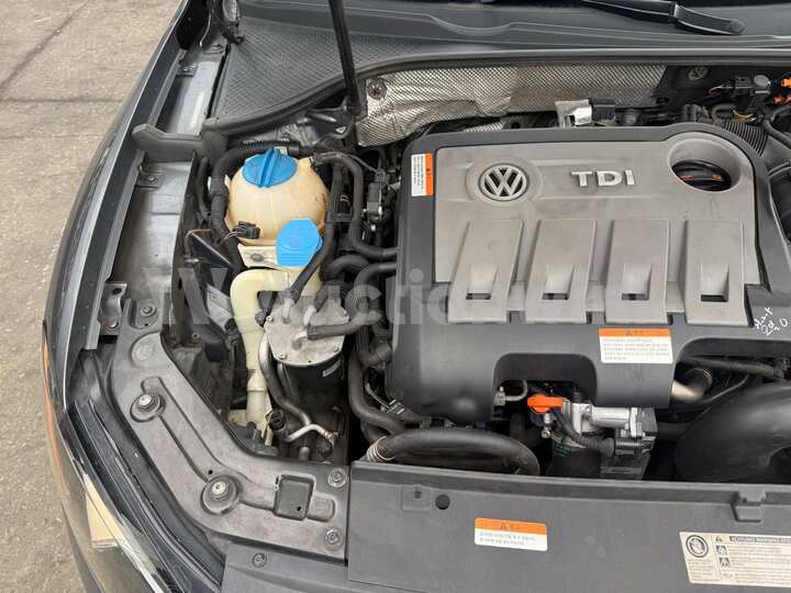 Volkswagen Passat 2014 — 21