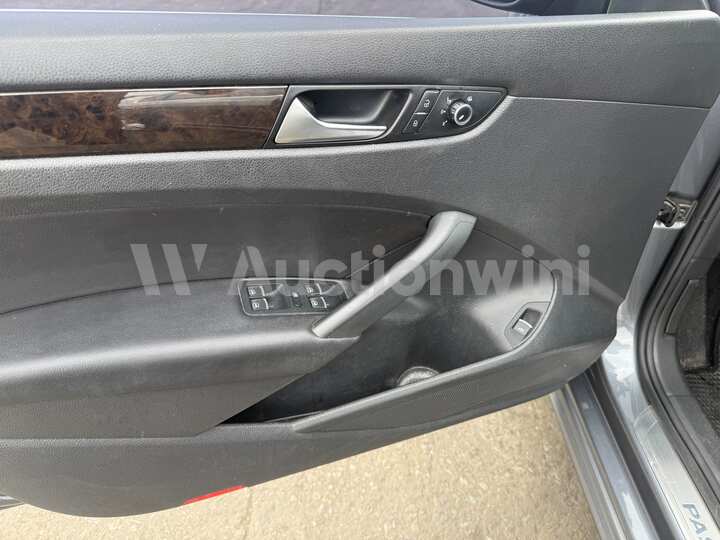Volkswagen Passat 2014 — 24
