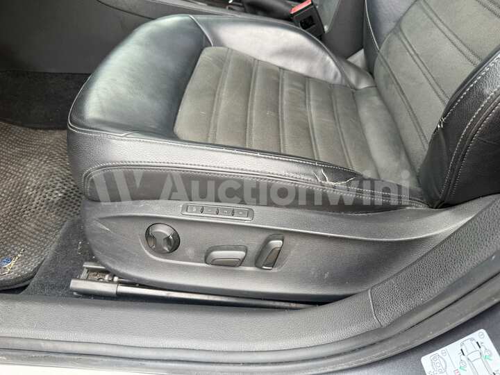 Volkswagen Passat 2014 — 26