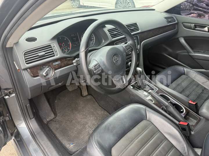 Volkswagen Passat 2014 — 27