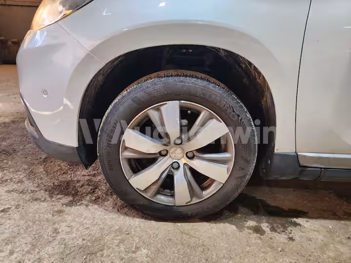 Peugeot 2008 2015 — 48