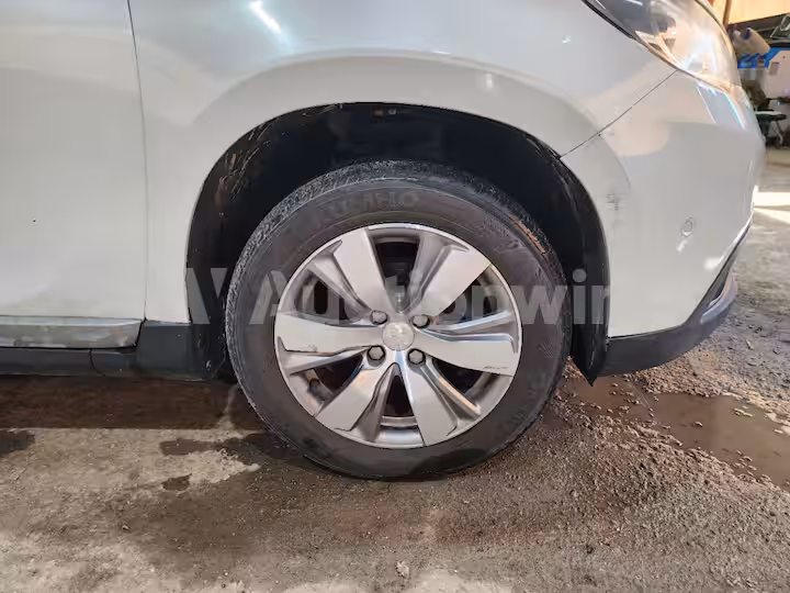 Peugeot 2008 2015 — 51
