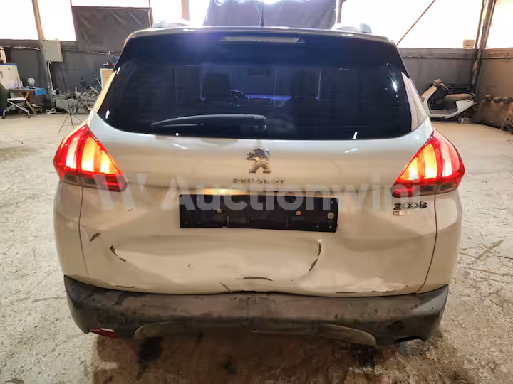 Peugeot 2008 2015 — 61