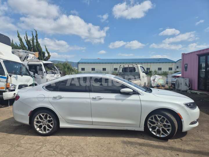 Chrysler 200 2015 — 6