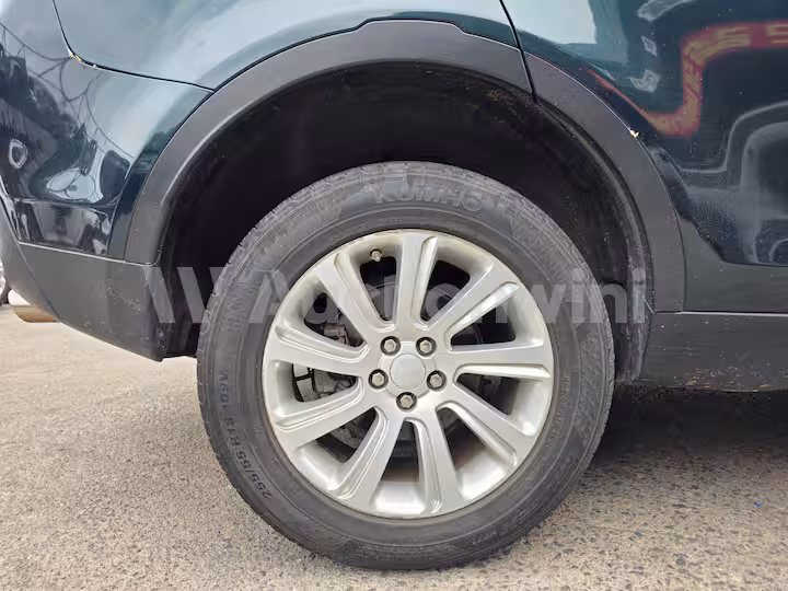 Land Rover Discovery Sport 2016 — 18