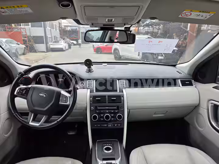 Land Rover Discovery Sport 2016 — 28