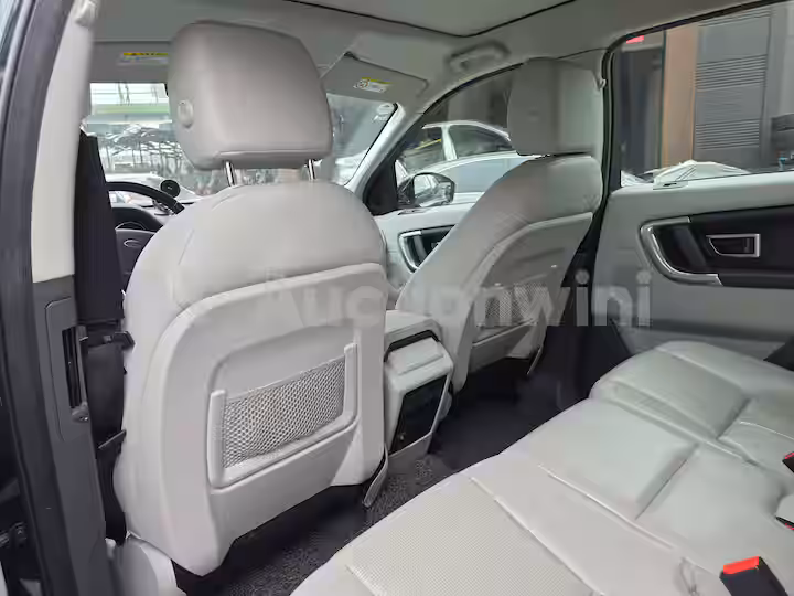 Land Rover Discovery Sport 2016 — 34