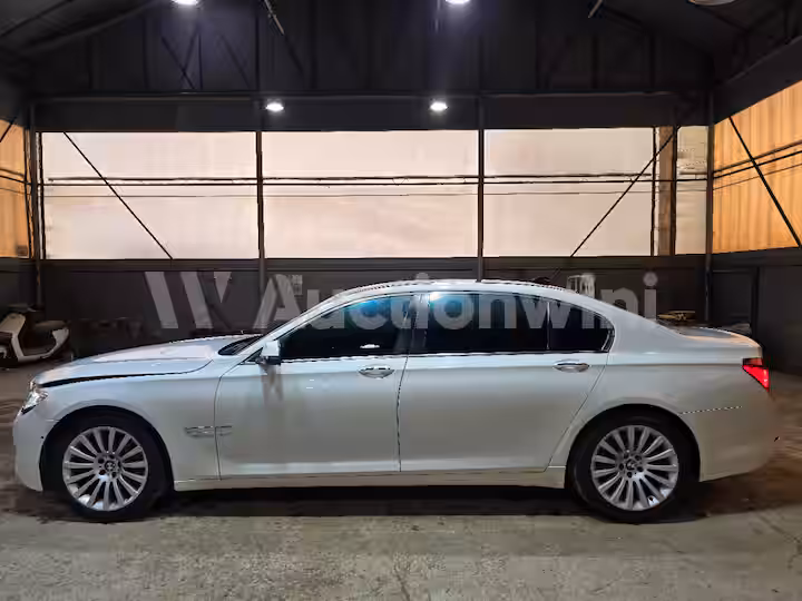 BMW 7 Series 2013 — 2