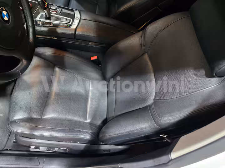 BMW 7 Series 2013 — 13