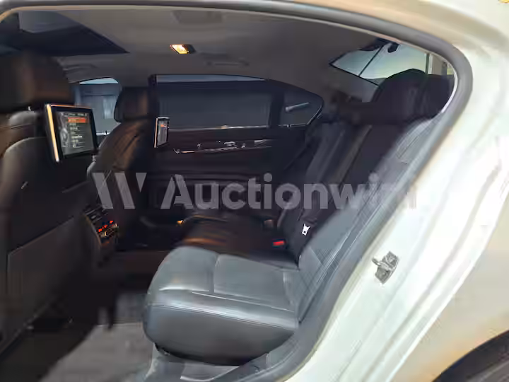 BMW 7 Series 2013 — 15