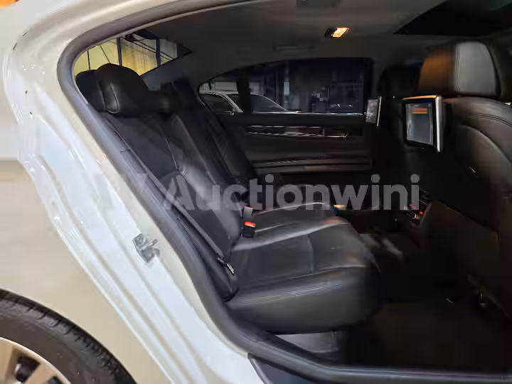 BMW 7 Series 2013 — 23