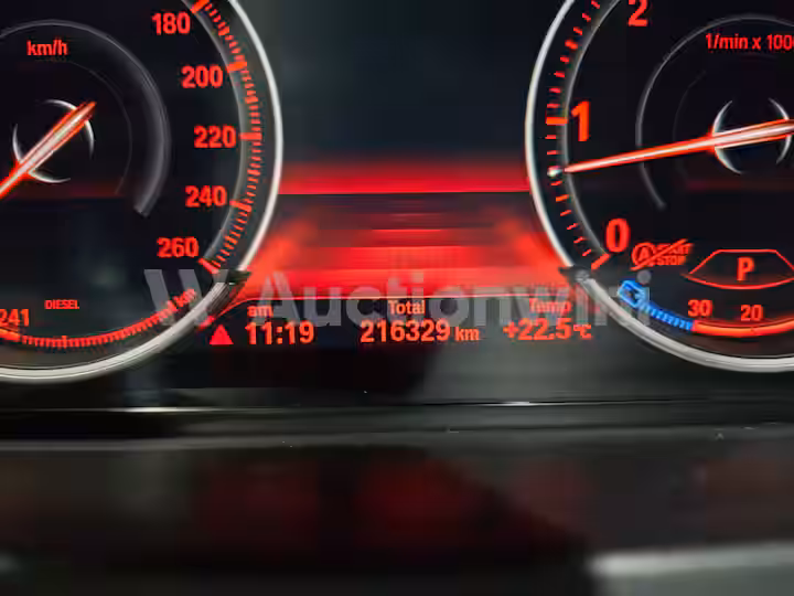 BMW 7 Series 2013 — 37
