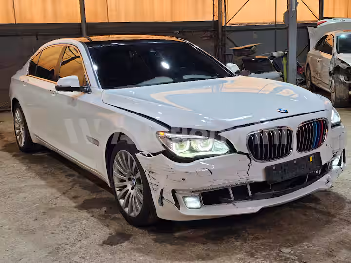 BMW 7 Series 2013 — 7