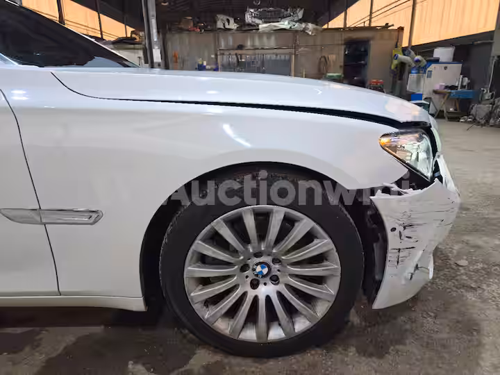 BMW 7 Series 2013 — 61