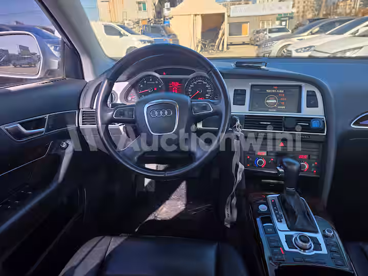 Audi A6 2011 — 34