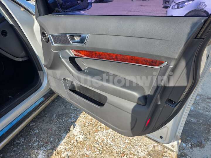 Audi A6 2011 — 42