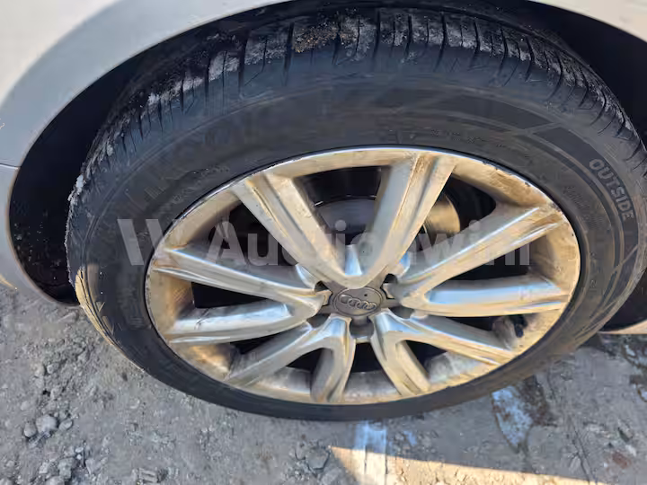Audi A6 2011 — 52