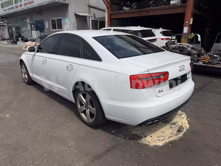 Audi A6 2015 — 4