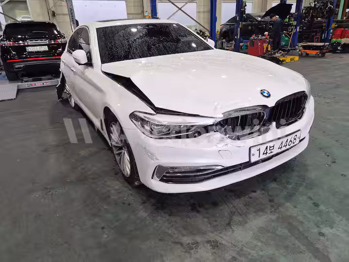 BMW 5 Series 2018 — 3