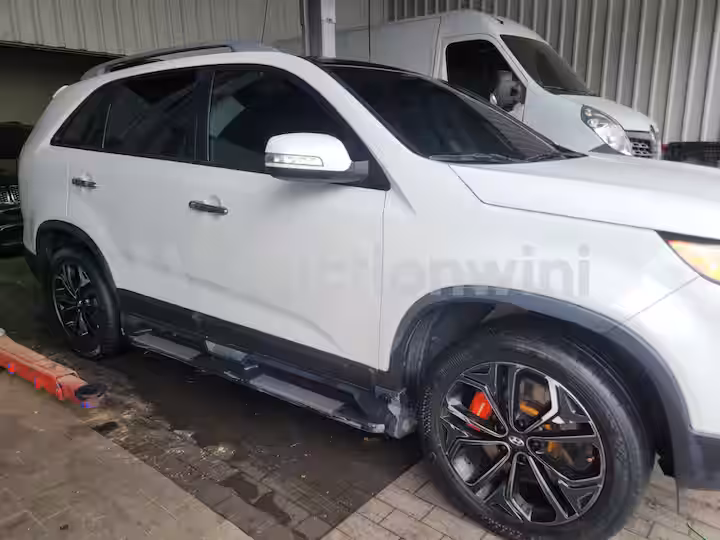 Kia Sorento 2010 — 4