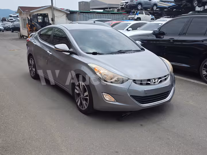 Hyundai Avante 2012 — 3