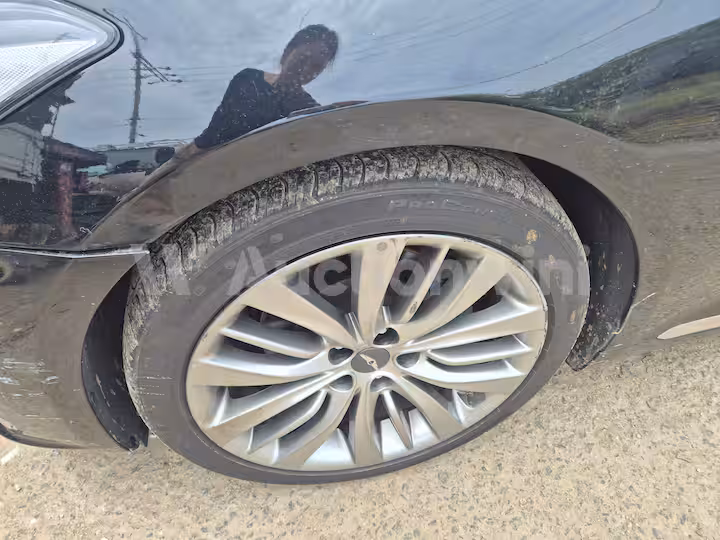 Hyundai Genesis 2015 — 25