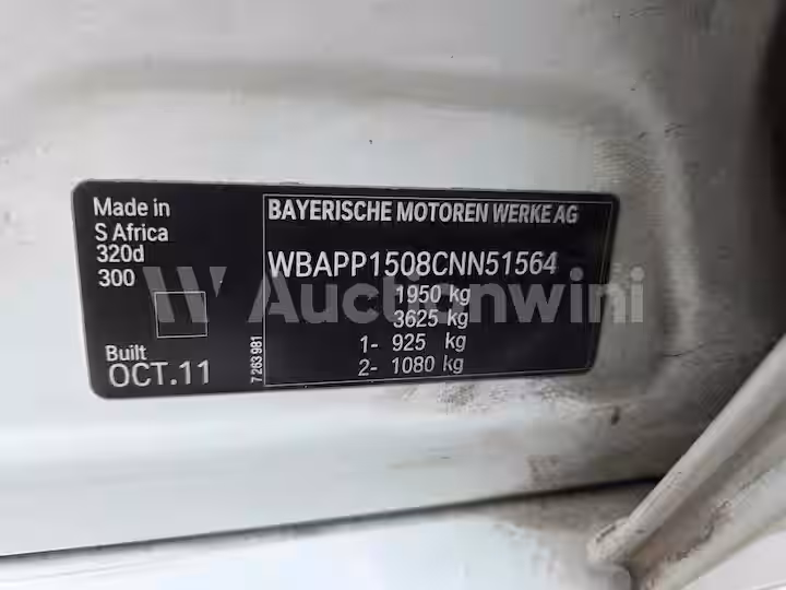 BMW 3 Series 2012 — 30