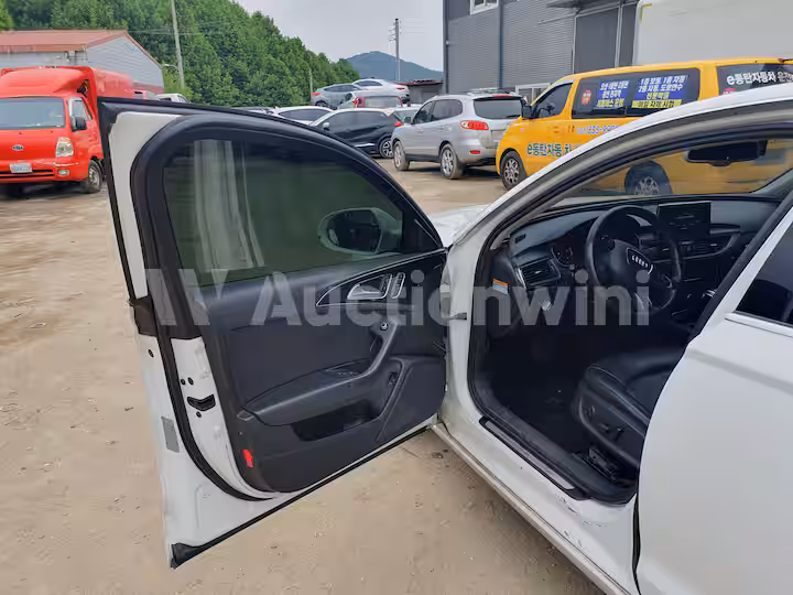 Audi A6 2014 — 27