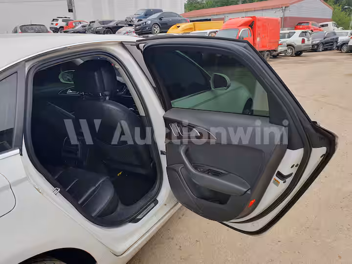 Audi A6 2014 — 29