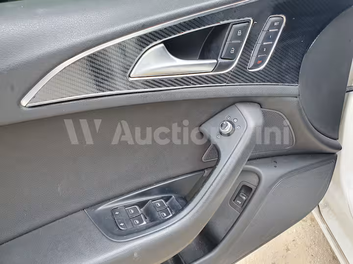 Audi A6 2014 — 32
