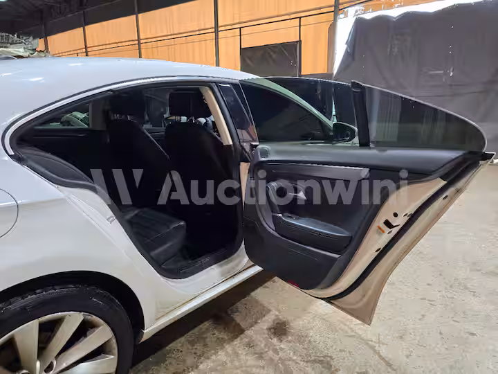 Volkswagen CC 2015 — 32