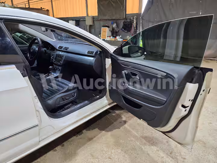 Volkswagen CC 2015 — 34