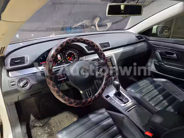 Volkswagen CC 2015 — 40