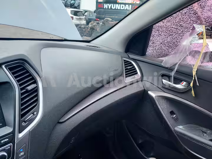 Hyundai SantaFe 2018 — 50