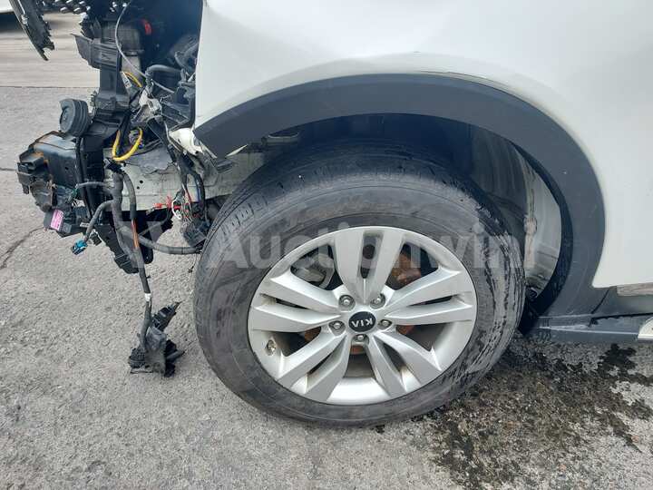 Kia Sorento 2016 — 23