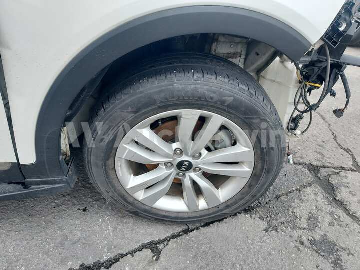 Kia Sorento 2016 — 28