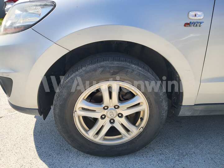 Hyundai SantaFe 2010 — 12