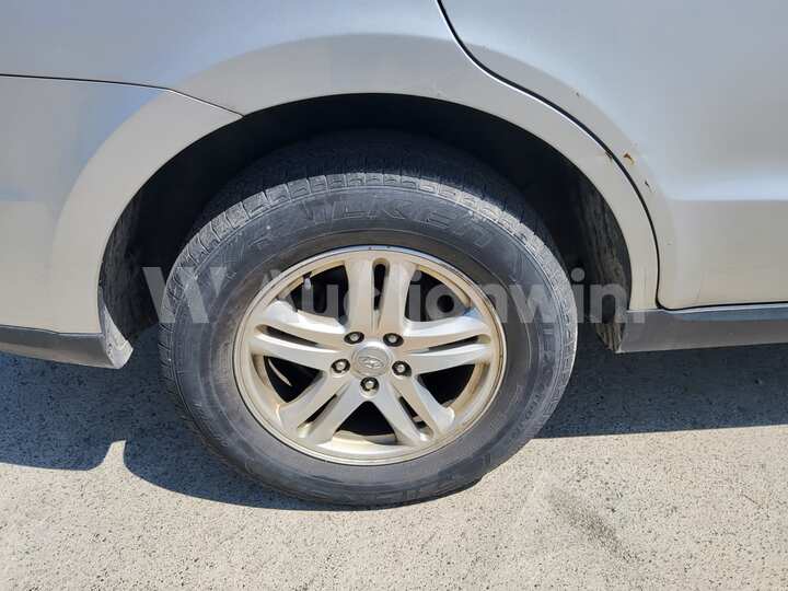 Hyundai SantaFe 2010 — 17